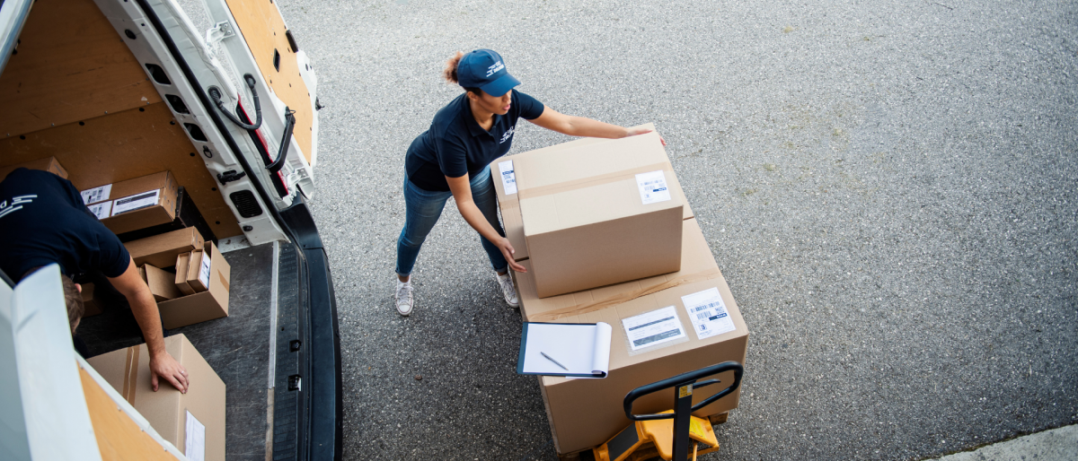 Package Delivery Worker