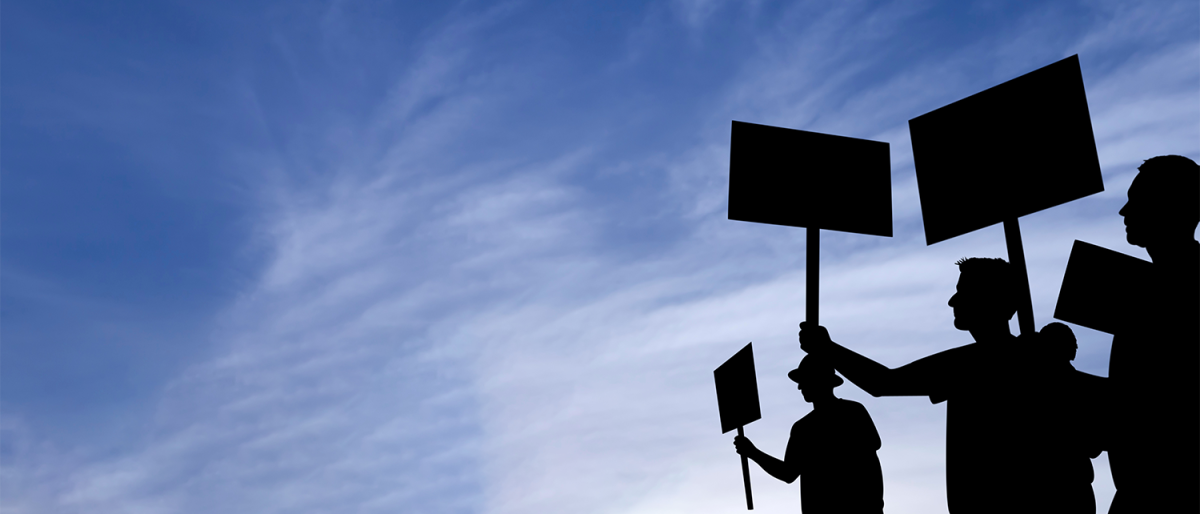 Picketing workers