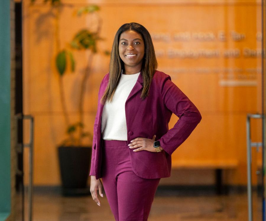 Melanie Stewart ’10