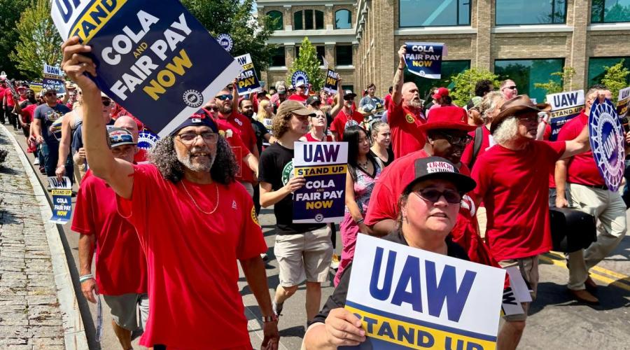 workers striking at Cornell