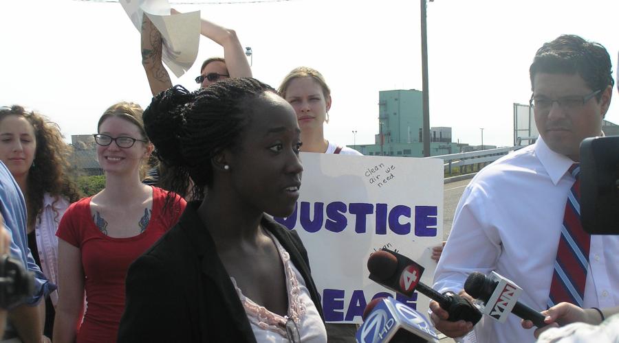 Pamela Amaechi speaking with press