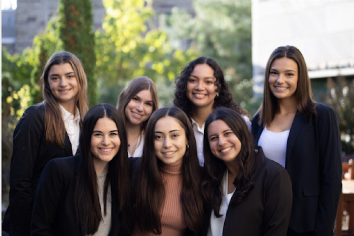 Bottom, from left: Alexa Cooper ’24, Daniella Portnoy ’24, Hannah Schmelkin ’22.  Top, from left: Olivia Schwartz ’23, Rachel Barish ’24, Natalee Robayo ’22, Anika Fischer ’23. 