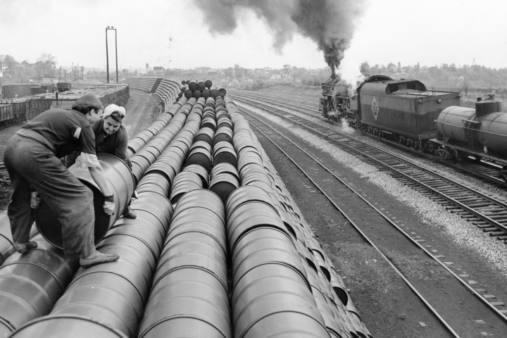 The Other Side of the Tracks: Discrimination and Social Mobility in the Railroad Industry