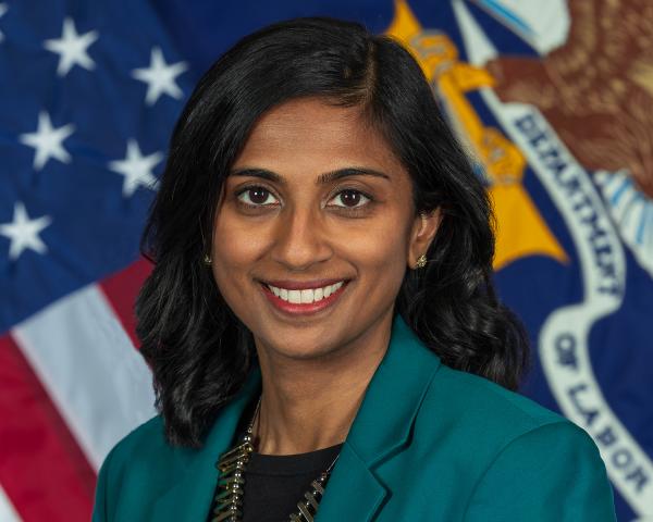  Maya Raghu headshot